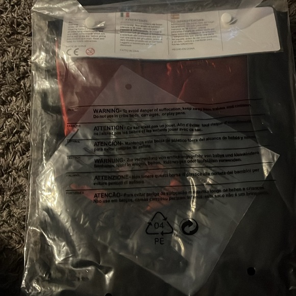 New Deluxe Vampiress Costume Size Medium - Picture 4 of 4